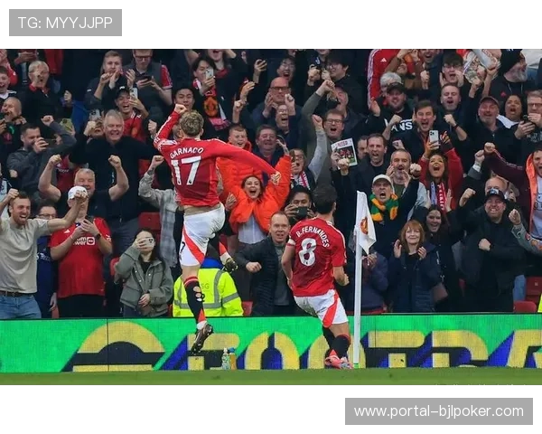 梅里诺补射建功，阿森纳一度扳平曼联