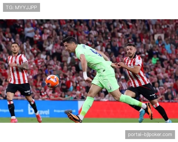 欧冠:巴萨3-1逆转马竞,莱万多夫斯基点射梅开二度